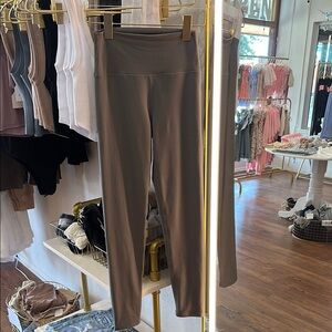 Mono B Gray High-Rise Leggings